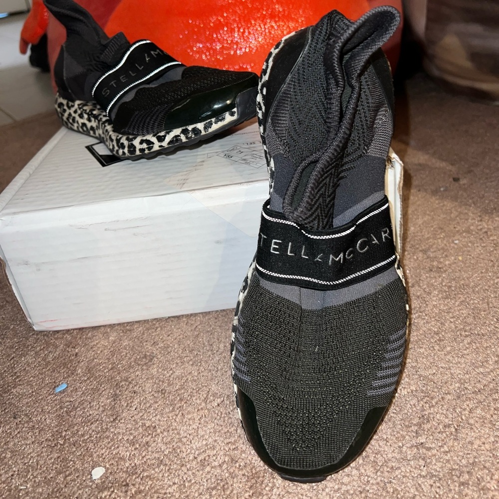 Stella McCartney Women's Black Slip-On Sneakers